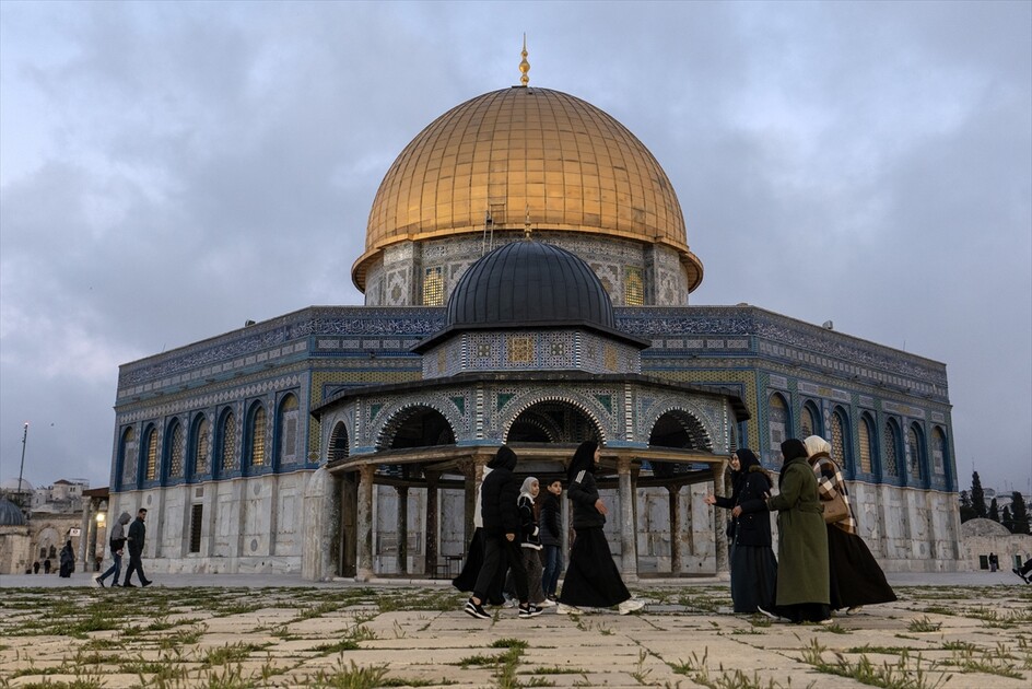 Al-Aqsa Mosque reopens after 40-day closure by Israel