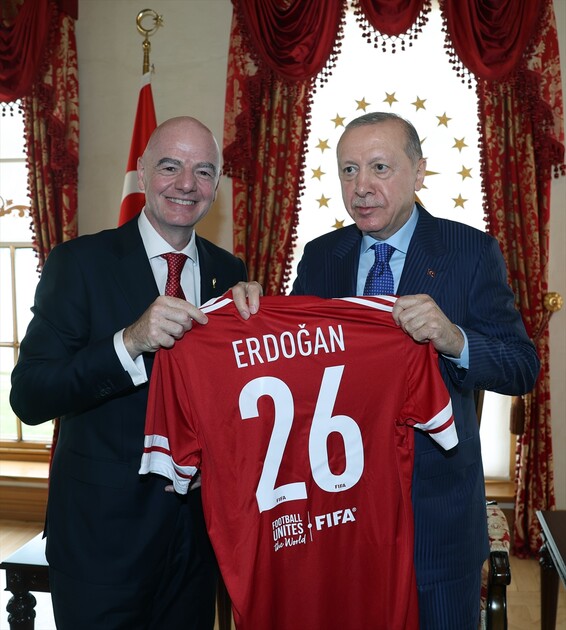 Cumhurbaşkanı Erdoğan, FIFA Başkanı Infantino'yu kabul etti