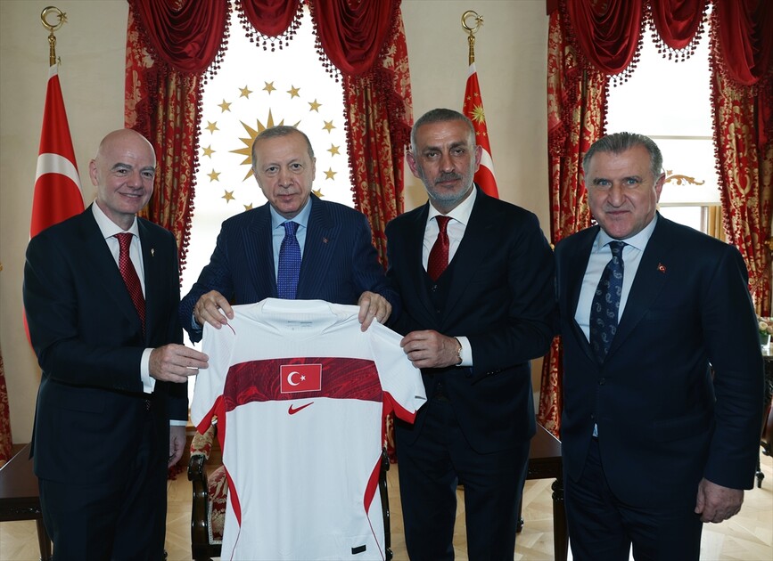 Cumhurbaşkanı Erdoğan, FIFA Başkanı Infantino'yu kabul etti