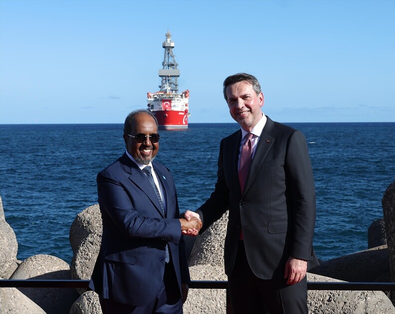 وزير تركي: سفينة