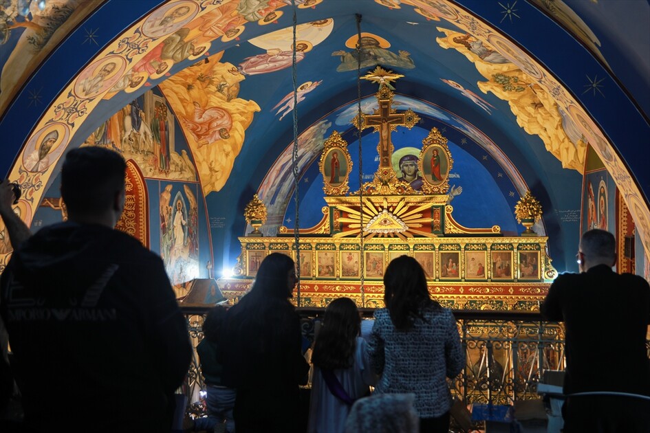 صلوات من قلب المعاناة.. مسيحيو غزة يحيون