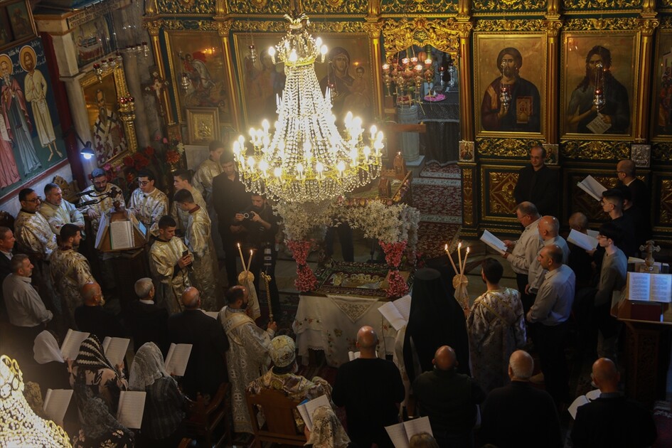صلوات من قلب المعاناة.. مسيحيو غزة يحيون