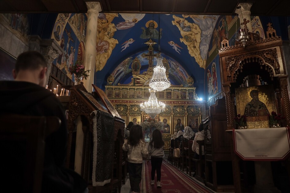 صلوات من قلب المعاناة.. مسيحيو غزة يحيون