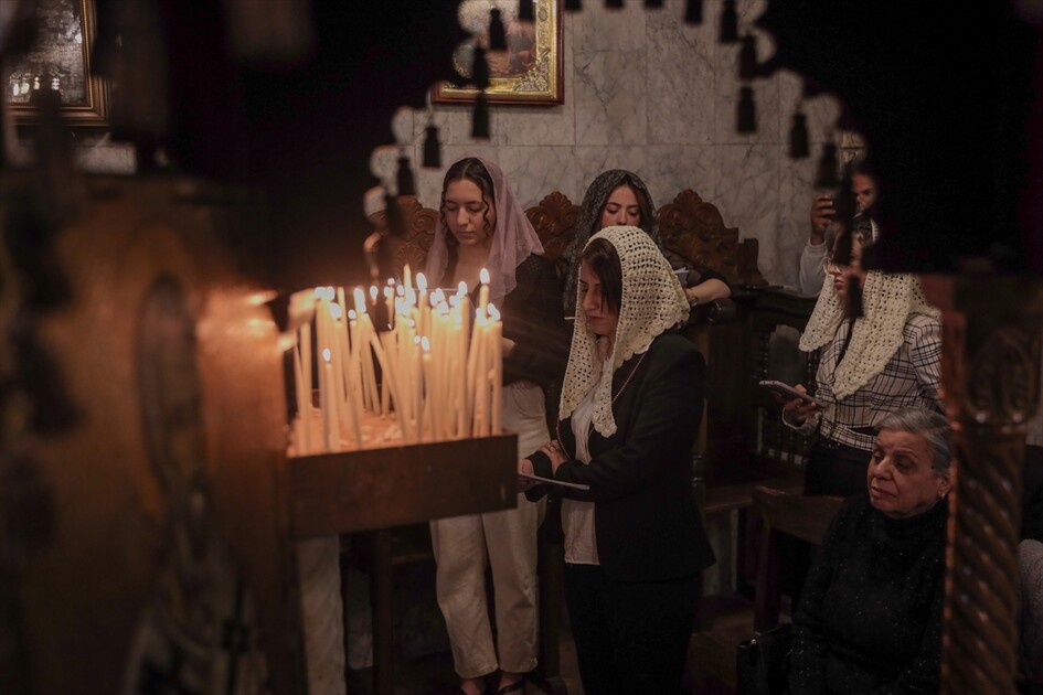 صلوات من قلب المعاناة.. مسيحيو غزة يحيون