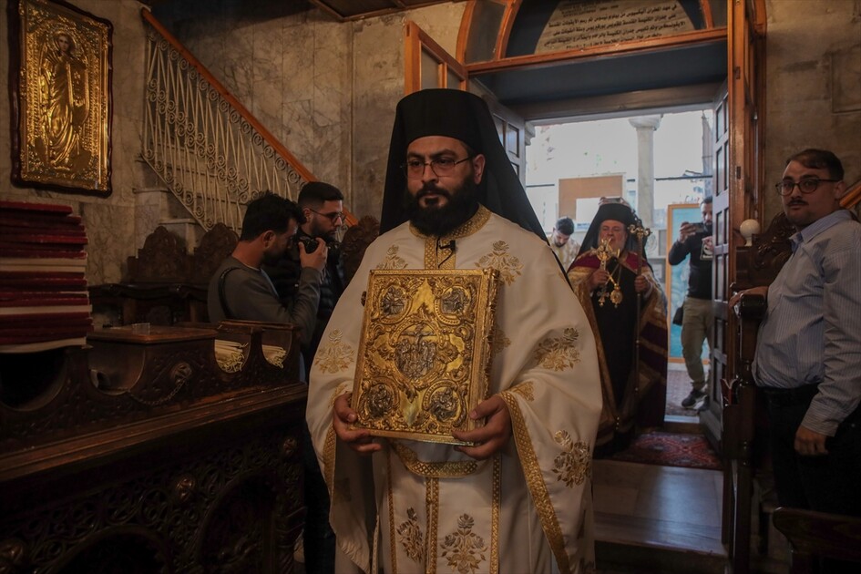 صلوات من قلب المعاناة.. مسيحيو غزة يحيون