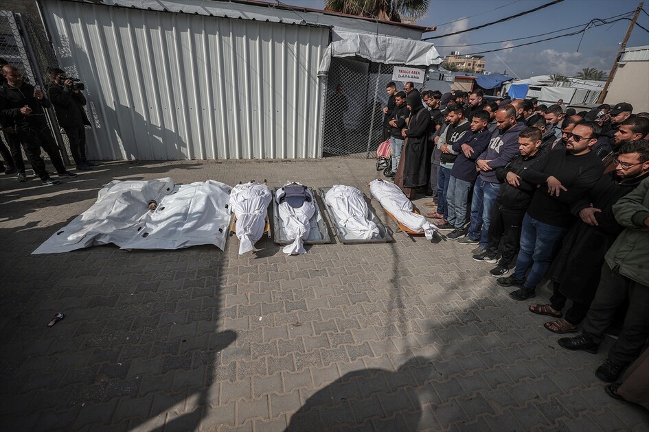 İsrail'in Gazze'de düzenlediği saldırıda 6 kişi hayatını kaybetti