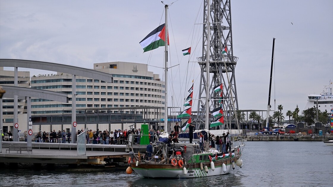 Küresel Sumud Filosu Barselona'dan bu kez iki katı katılımla Gazze'ye doğru yola çıktı