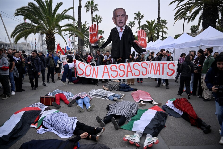 Küresel Sumud Filosu gücünü artırarak Barselona'dan Gazze'ye doğru yola çıktı