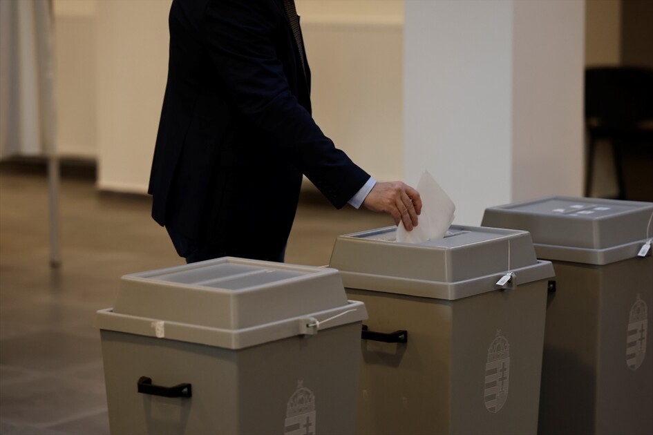 Macaristan genel seçim için sandık başında