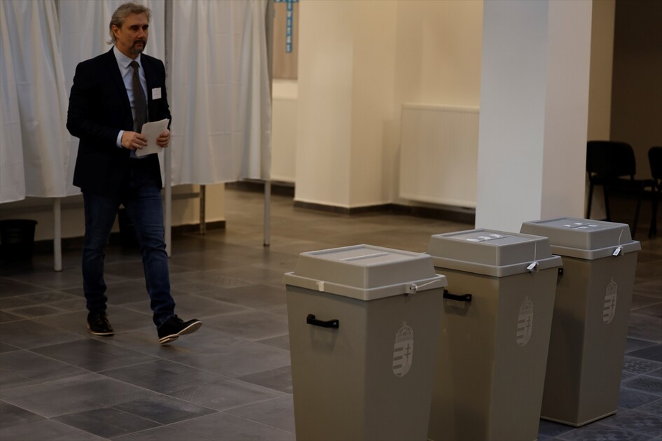 Macaristan genel seçim için sandık başında