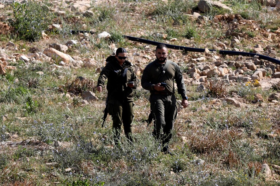 دراسة في الشارع.. مستوطنون يمنعون عودة تلاميذ بالضفة لمدرستهم