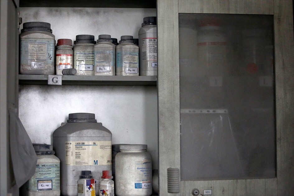 AA ekibi, ABD ve İsrail’in üç kez hedef aldığı İran Pasteur Enstitüsü’ndeki hasarı görüntüledi