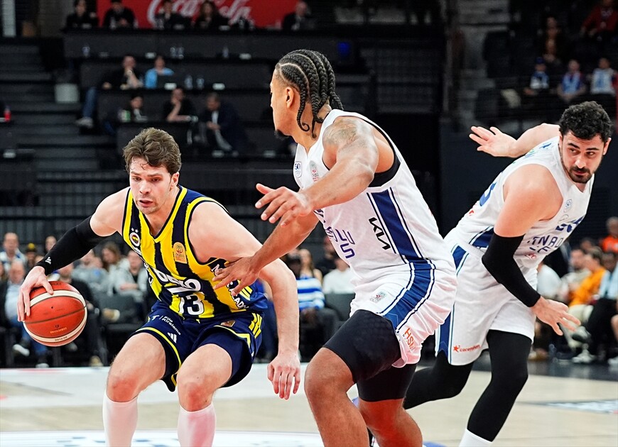 Anadolu Efes - Fenerbahçe Beko