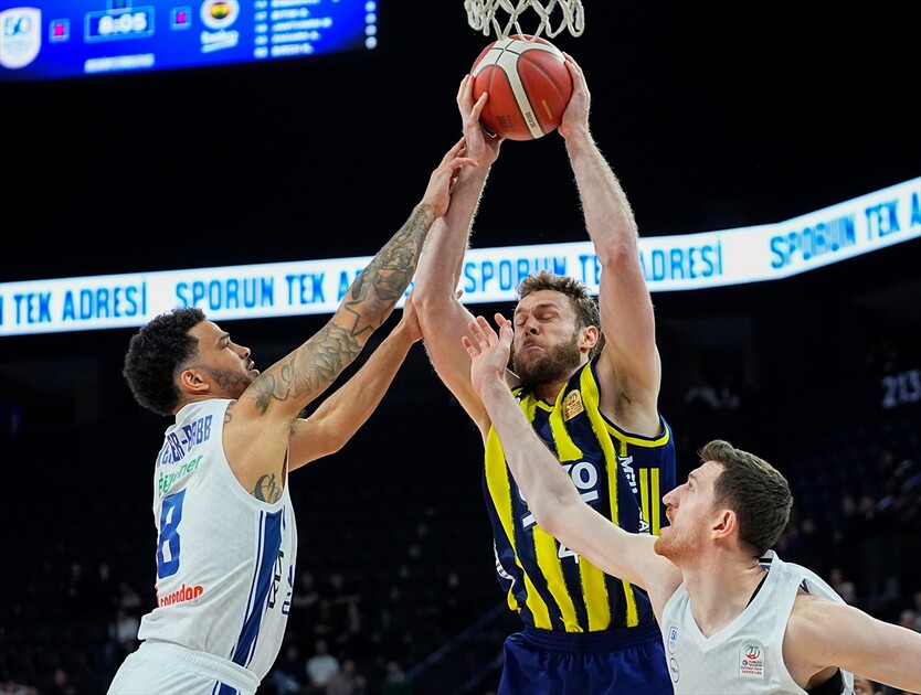 Anadolu Efes - Fenerbahçe Beko
