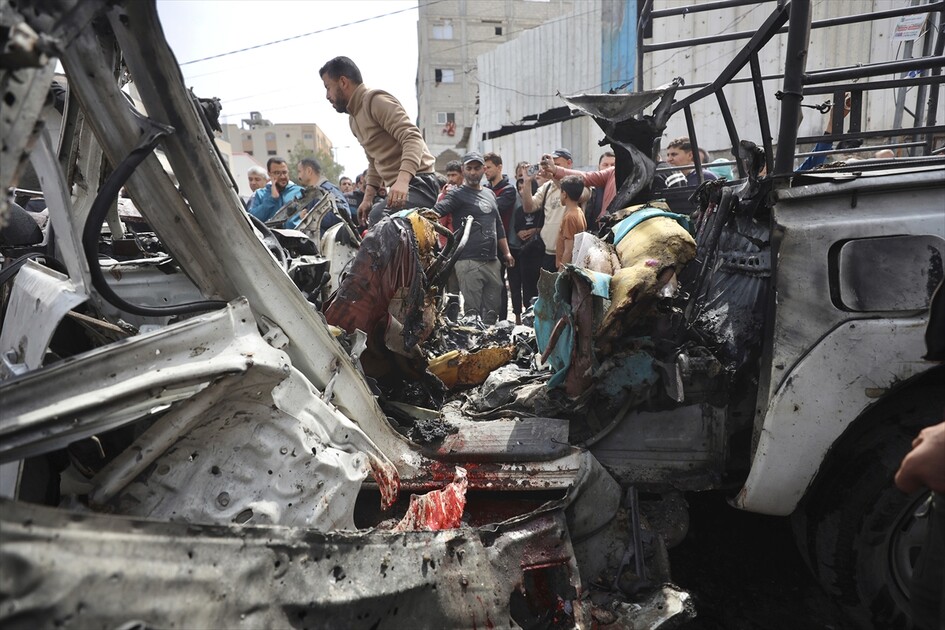 Israeli airstrike on police vehicle kills 4 in Gaza