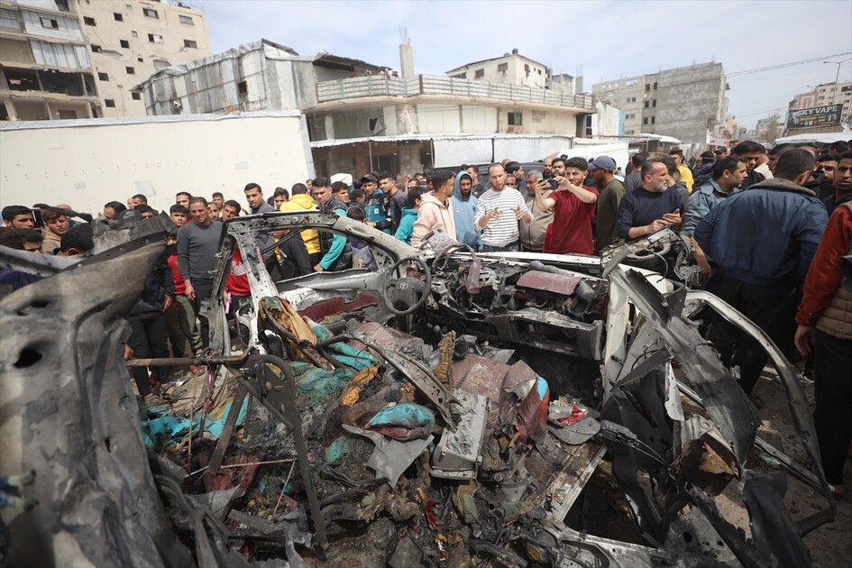Israeli airstrike on police vehicle kills 4 in Gaza