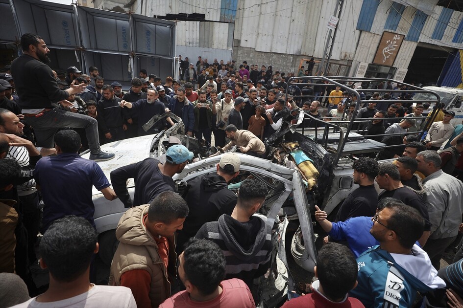Israeli airstrike on police vehicle kills 4 in Gaza