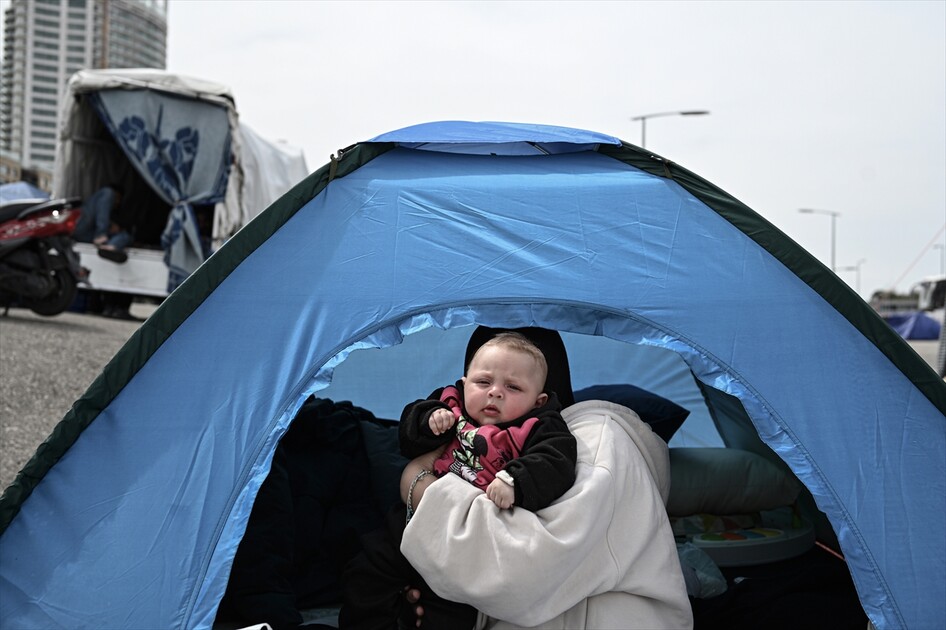 Displaced civilians struggle to survive in Beirut amid ongoing attacks