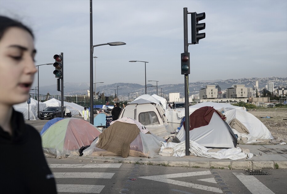 Displaced civilians struggle to survive in Beirut amid ongoing attacks