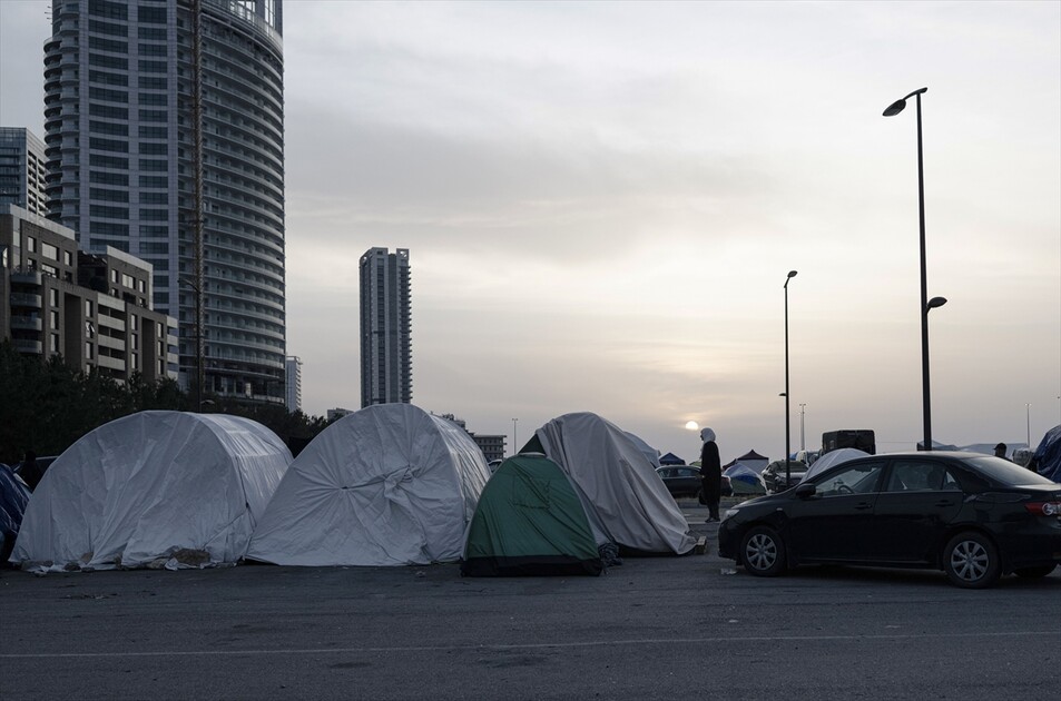 Displaced civilians struggle to survive in Beirut amid ongoing attacks