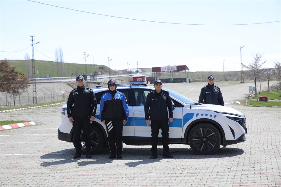 Güvenlik güçleri inci kefalini korumak için nöbette