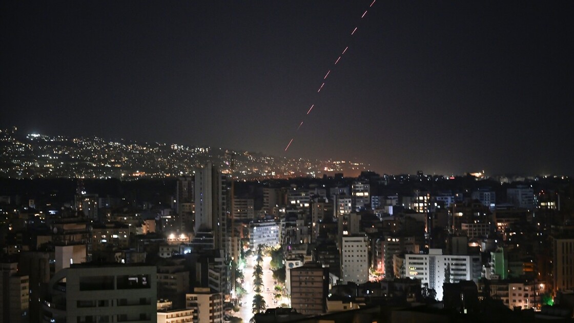 İsrail ile Lübnan arasındaki ateşkes yürürlüğe girdi