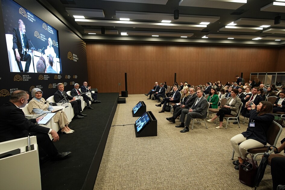 Antalya Diplomasi Forumu'nda ikinci gün