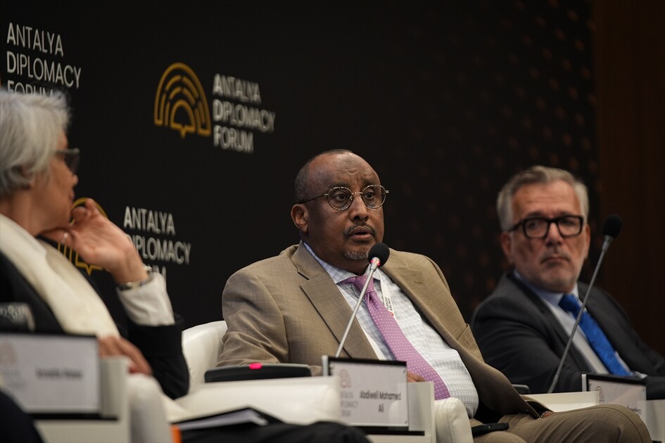 Antalya Diplomasi Forumu'nda ikinci gün