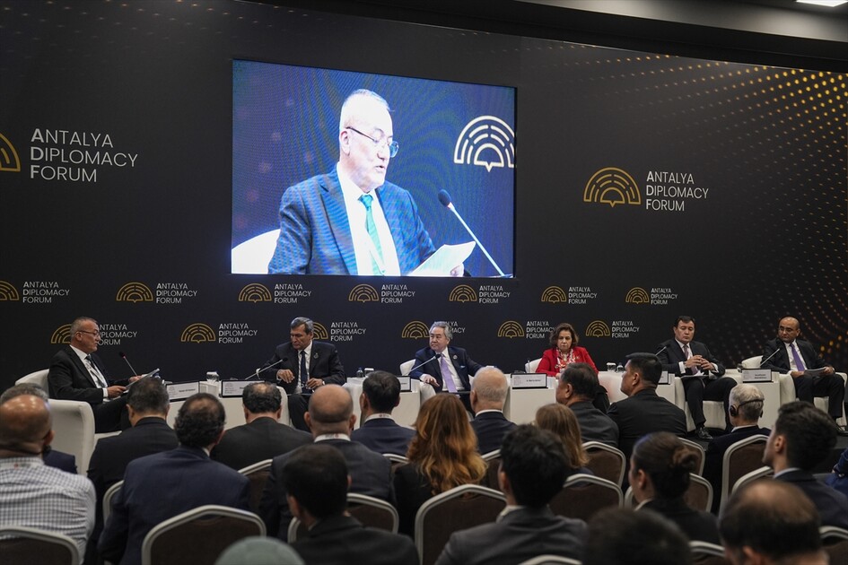 Antalya Diplomasi Forumu'nda ikinci gün