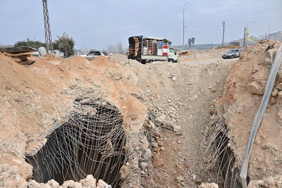إعادة فتح جسرين رئيسيين قصفهما الجيش الإسرائيلي جنوبي لبنان