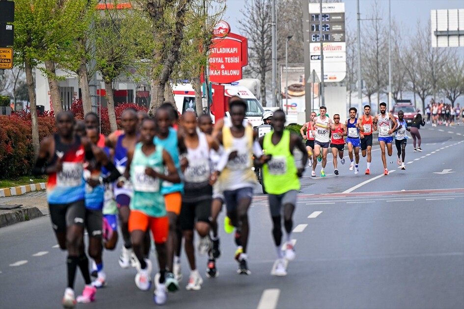 Türkiye İş Bankası 21. İstanbul Yarı Maratonu