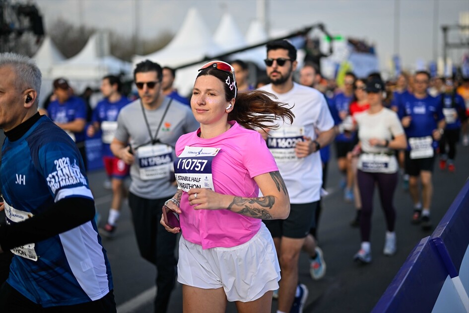 Türkiye İş Bankası 21. İstanbul Yarı Maratonu