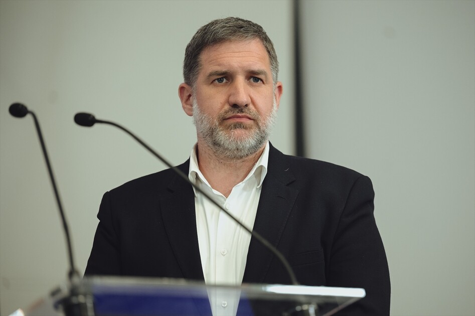 Hungarian TISZA party holds its very first parliamentary group meeting