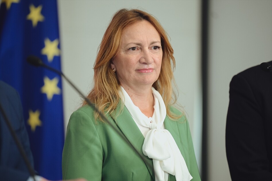 Hungarian TISZA party holds its very first parliamentary group meeting