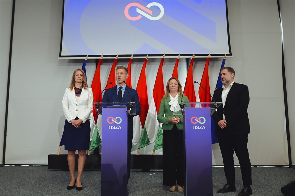 Hungarian TISZA party holds its very first parliamentary group meeting