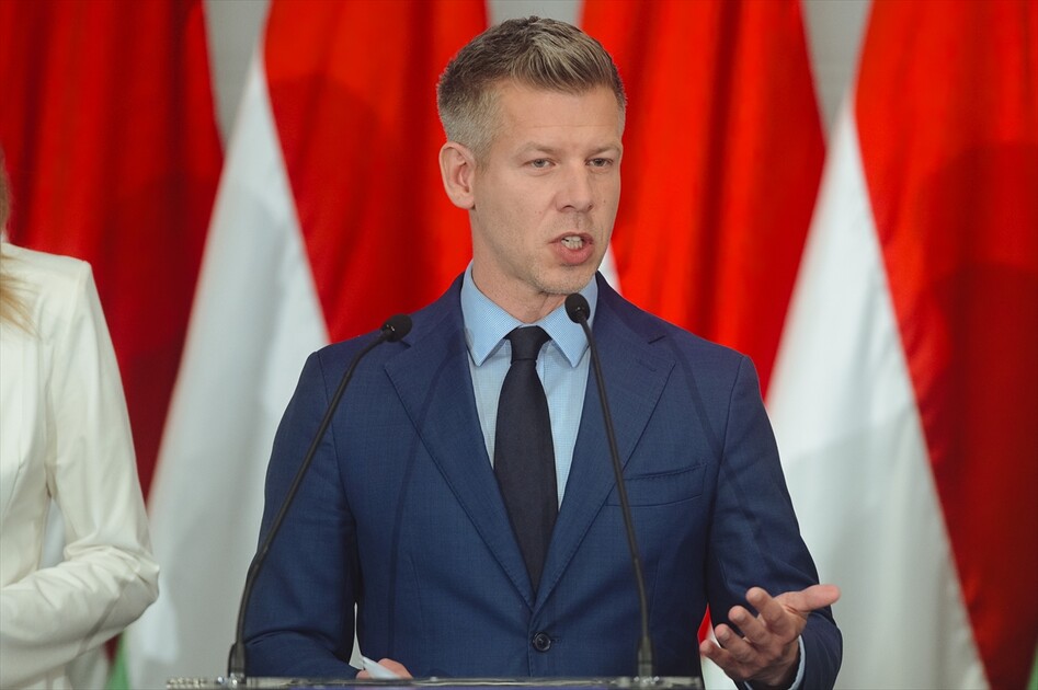 Hungarian TISZA party holds its very first parliamentary group meeting