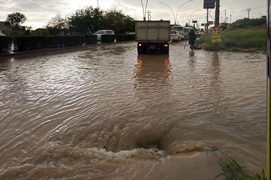 بەهۆی بارانبارینەوە ئاستەنگی هاتووچۆ لە دهۆک دروست بوو