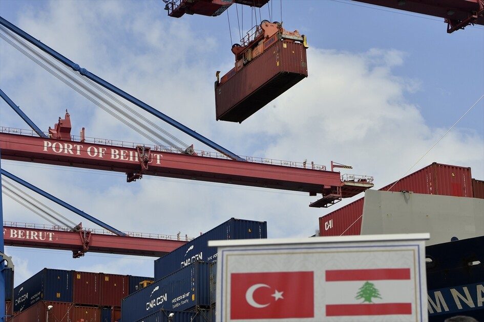 360 طن مساعدات.. دعم تركي متواصل لنازحي لبنان عقب عدوان إسرائيل