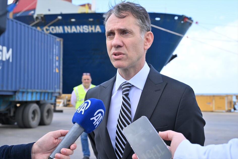 360 طن مساعدات.. دعم تركي متواصل لنازحي لبنان عقب عدوان إسرائيل