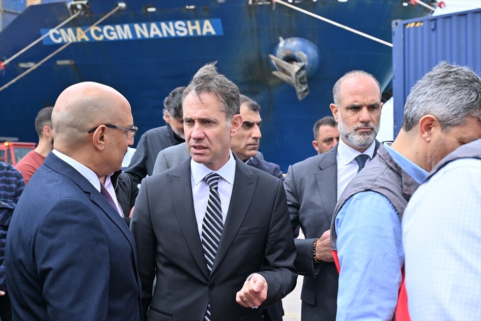 360 طن مساعدات.. دعم تركي متواصل لنازحي لبنان عقب عدوان إسرائيل