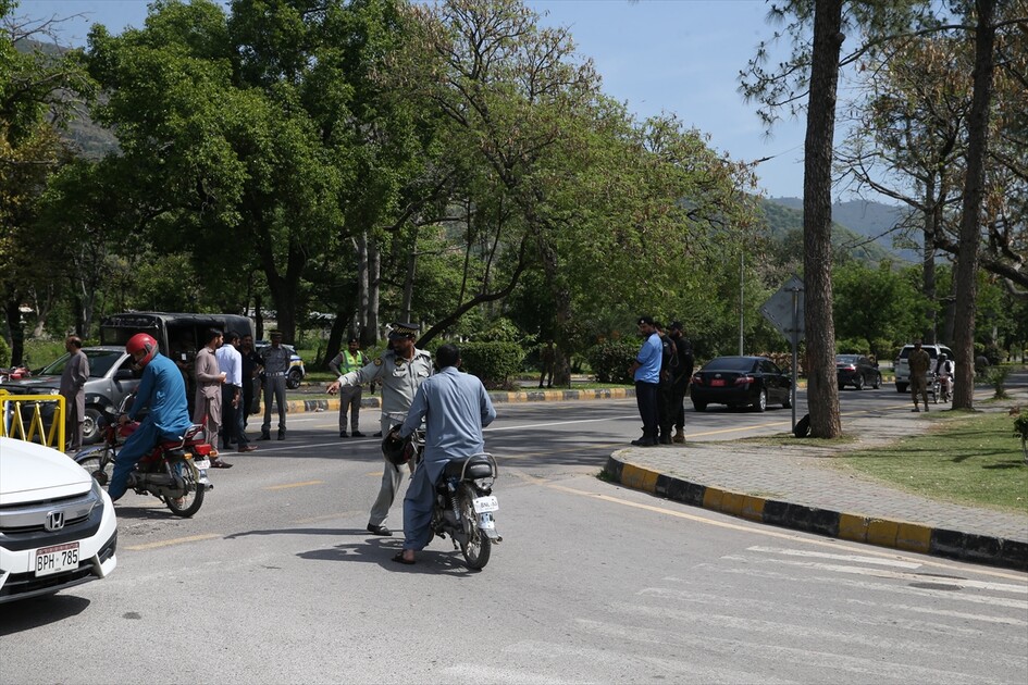 İslamabad'da ABD ile İran arasında yapılması beklenen müzakereler öncesi güvenlik önlemleri alındı
