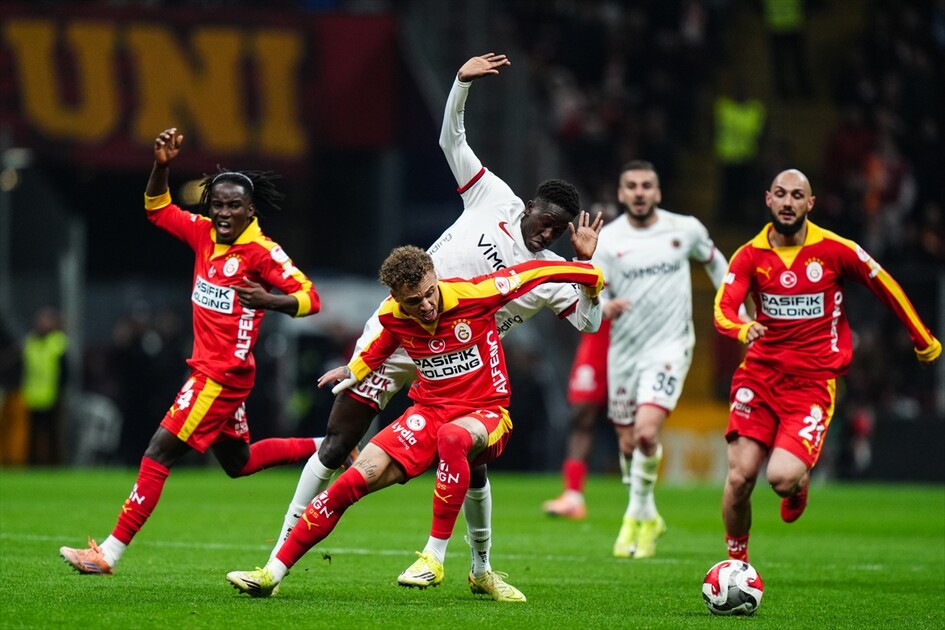 Galatasaray - Natura Dünyası Gençlerbirliği