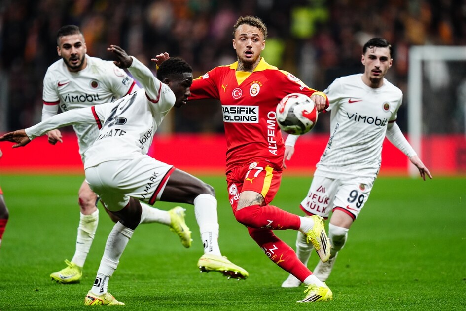 Galatasaray - Natura Dünyası Gençlerbirliği