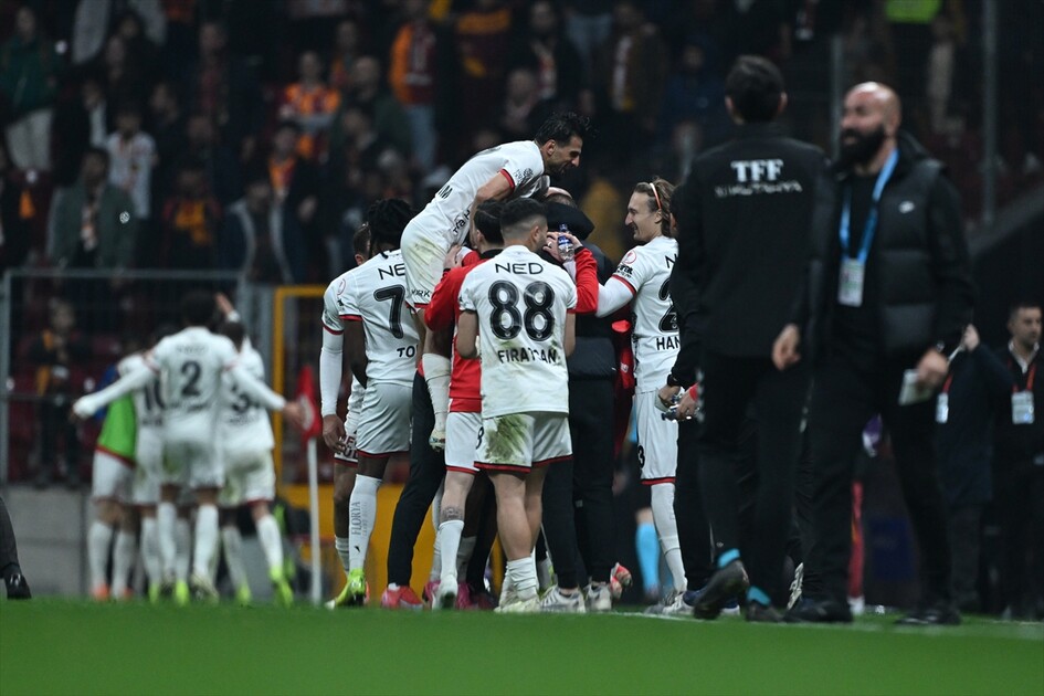 Galatasaray - Natura Dünyası Gençlerbirliği