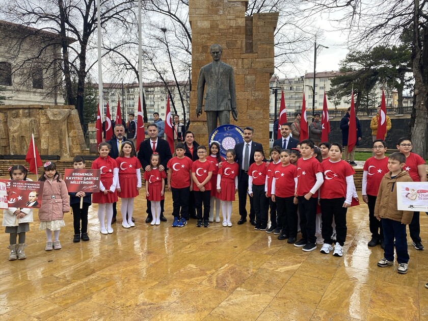 Sivas'ta 23 Nisan Ulusal Egemenlik ve Çocuk Bayramı kutlandı