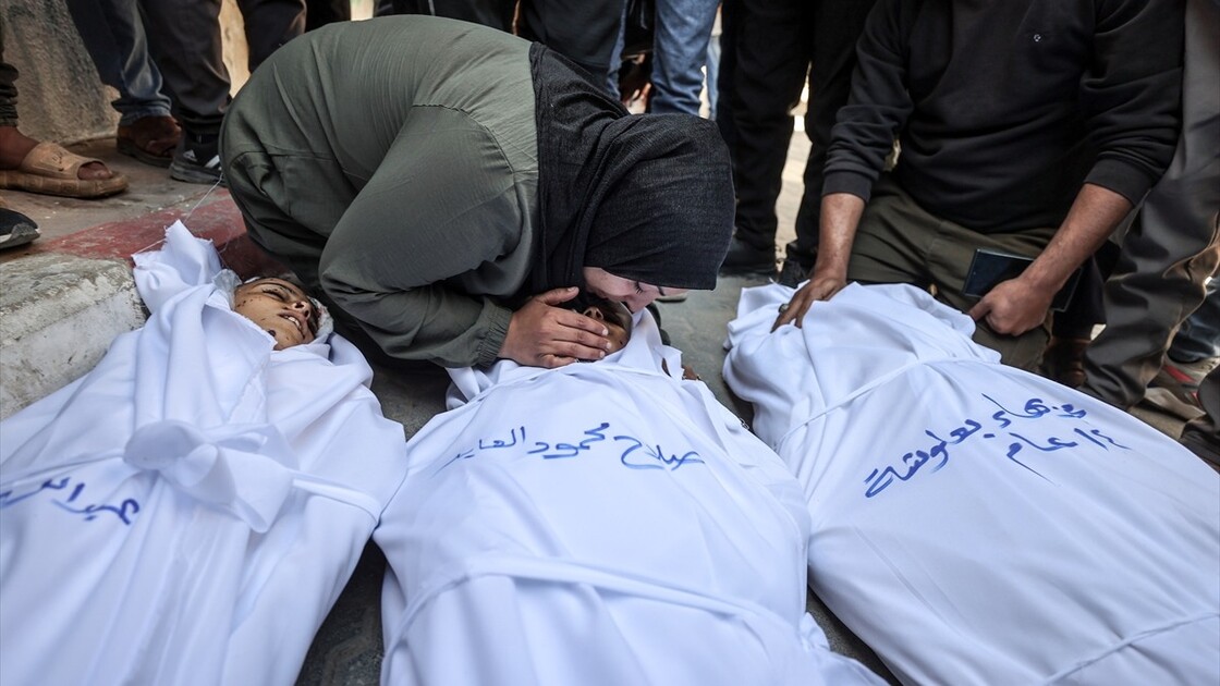 İsrail’in Gazze’ye düzenlediği saldırıda 3’ü çocuk 5 Filistinli hayatını kaybetti