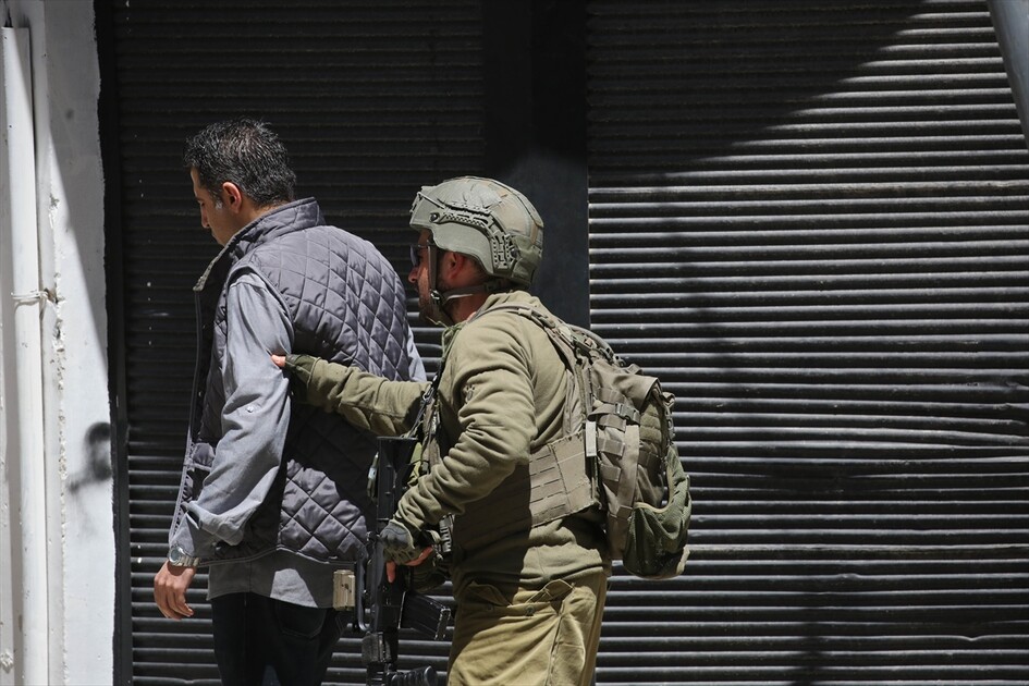 İsrail ordusu Nablus kentine baskın düzenledi