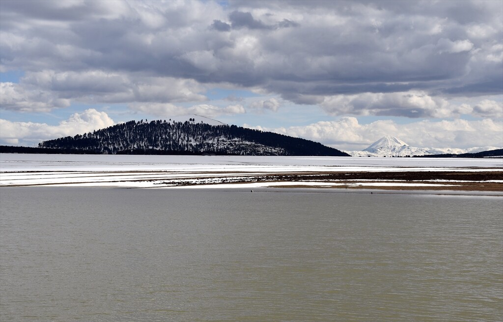 Snow begins to melt after harsh winter season in Turkiye's Kars