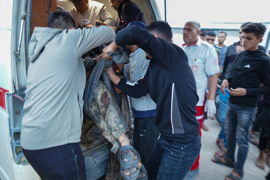 بينهم 6 شرطيين.. مقتل 11 فلسطينيا بهجمات إسرائيلية على غزة الجمعة