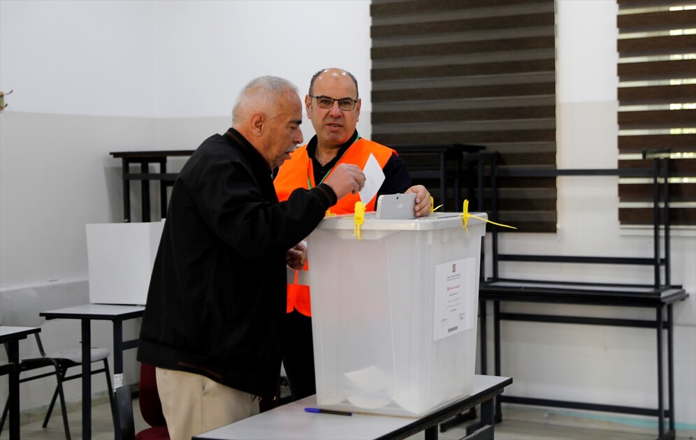 Local elections begin in West Bank